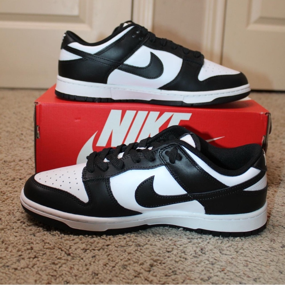 Nike panda dunks